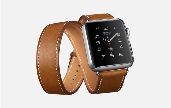 Apple watch hermes cena 2025